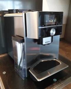 Kaffeevollautomat mit 2 Bohnenkammern
